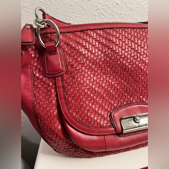 Coach Kristin Pink Woven Leather Large Shoulder Handbag Purse N2 E1220-19312 - Picture 3 of 12